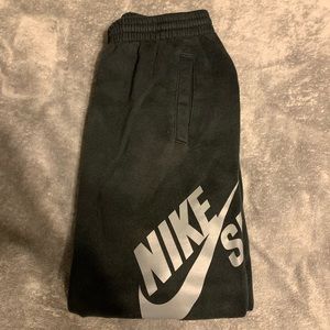 Nike SB joggers